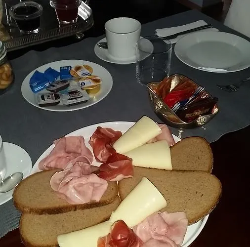 Bed & Breakfast Al Massimo 36 4*