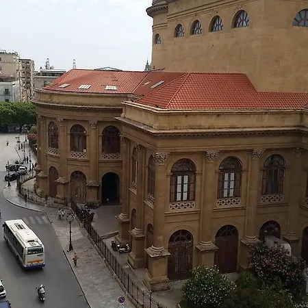 Al Massimo 36 Bed & Breakfast 4*